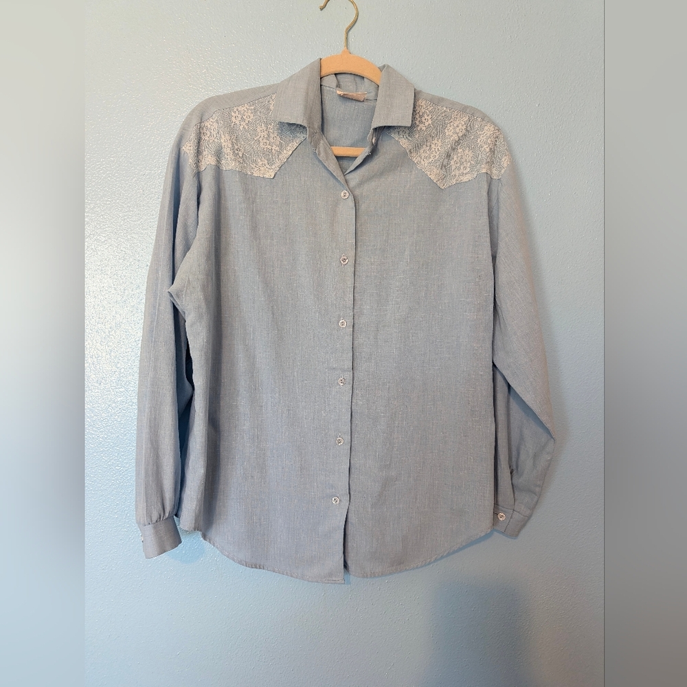 Vintage Cowgirl Button-Down Shirt With Lace Detailing